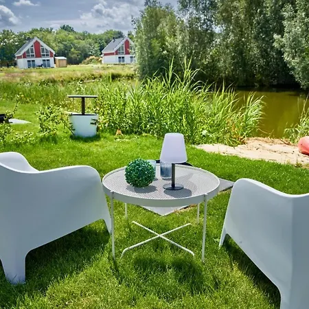 Pier 84 - Tolles Fuer Bis Zu 4 Personen Mit Kaminofen Und Sauna - Haustiere Herzlich Willkommen, Direkt Am Wasser Gelegen * Nordhorn